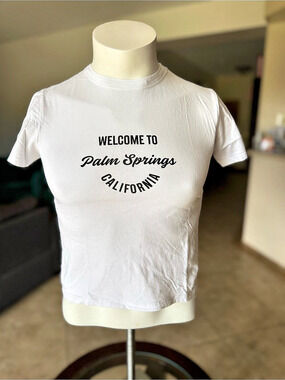 Zara Graphic Tee in White Size Small